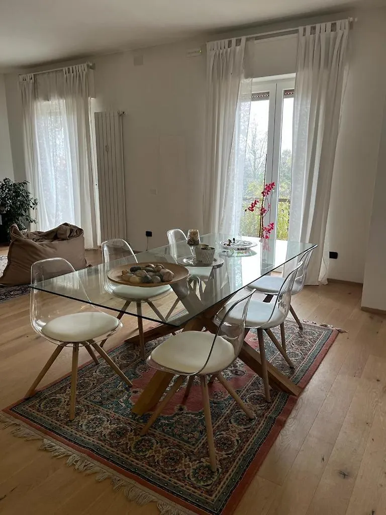 ורונה Interno 12 Sweet Home 0*,
